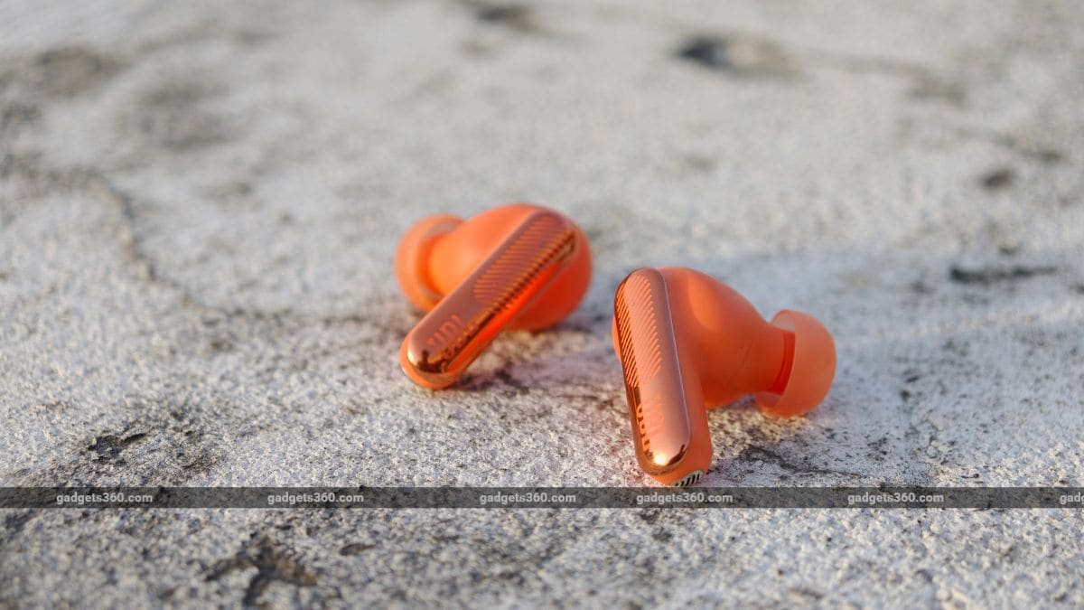 jbl live beam 4 review gadgets 360 6 JBL Live Beam 4