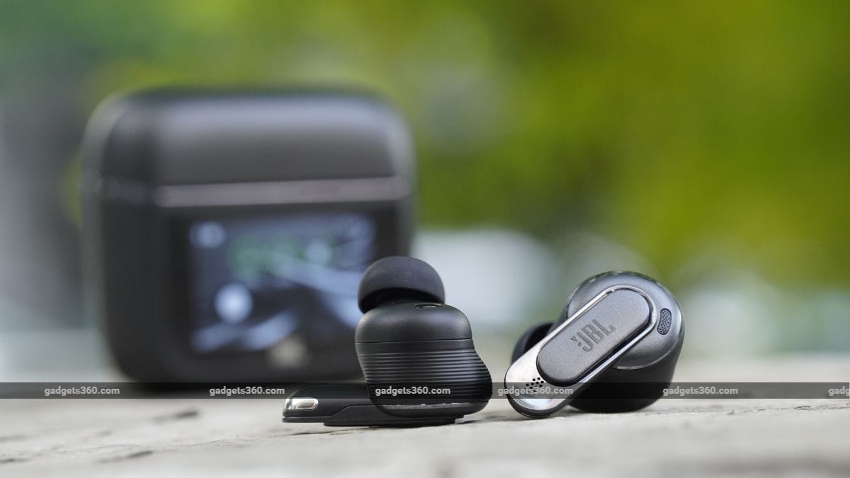 JBL Tour Pro 3 review NDTV Design Buds JBL Tour Pro 3