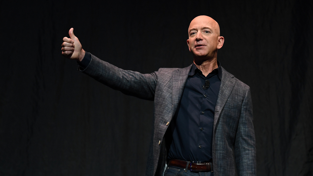 Jeff Bezos, Amazon CEO, Buys Los Angeles-Area Estate for a Record $165 Million