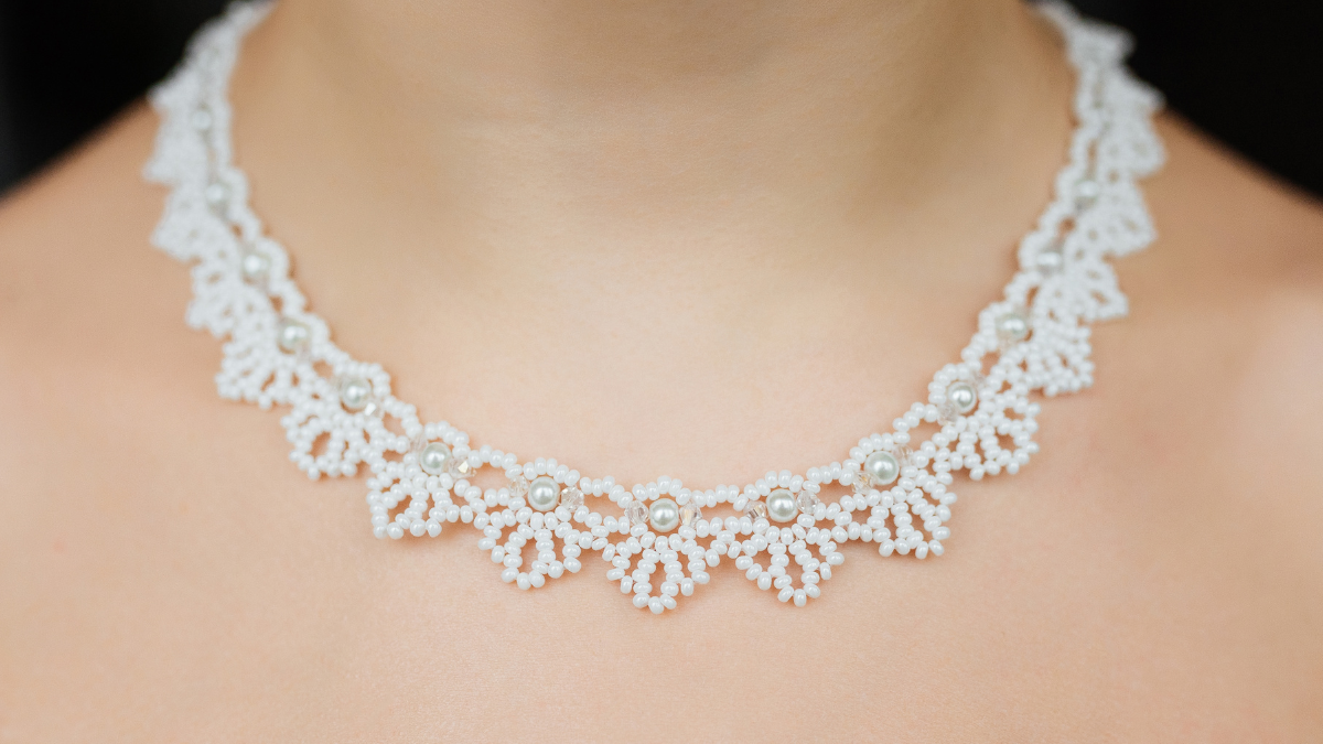 Best Lightweight Filigree Necklaces For Gifting: Trending Picks