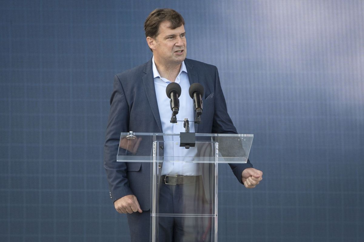 Ford CEO Jim Farley Says US Needs to Regulate Automated Driving Systems