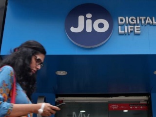 Jio Plans, Lyf 4G VoLTE Feature Phone, Moto E4 Plus Launch, Nokia 3 and 6, Xiaomi Redmi 5, More News This Week