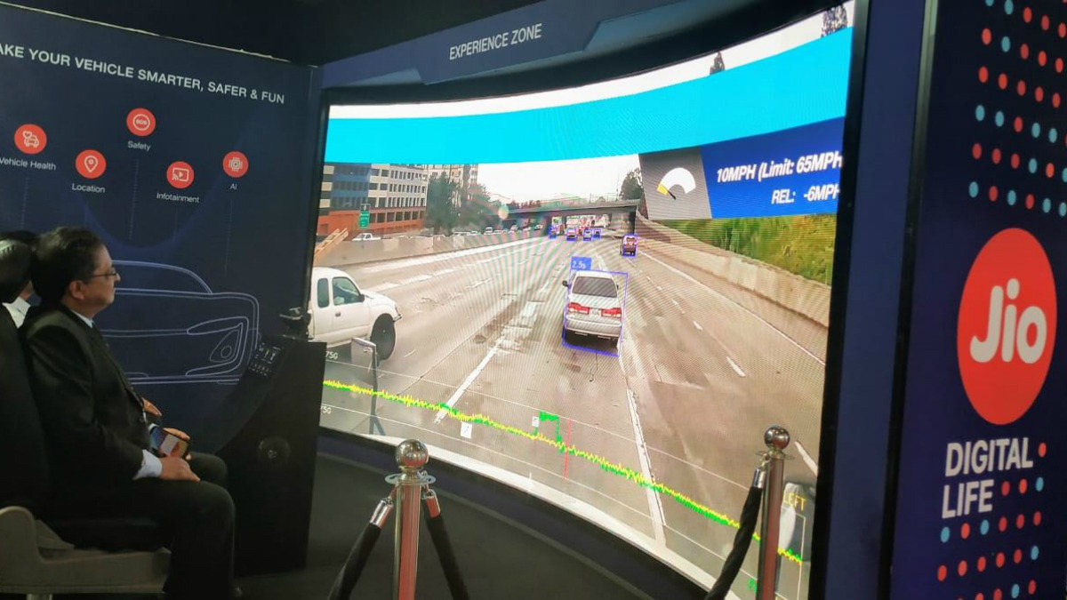 Auto Expo 2020: Jio Showcases Connected Car Technologies at Motor Show, Demos 'Future-Ready Digital Expressway'
