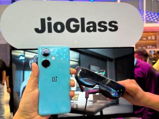 JioGlass Mixed Reality Glasses Showcased at IMC 2023, to Launch in India Soon
