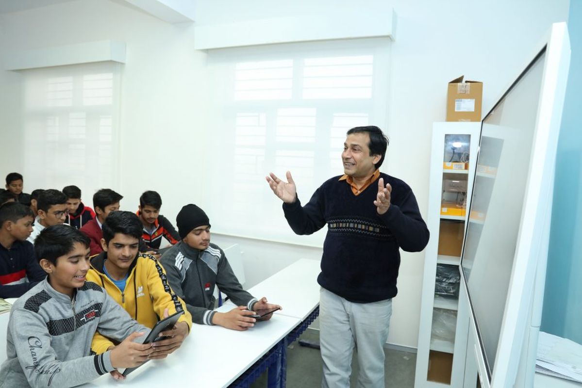 Samsung Adds Smart Classes to 80 More Jawahar Navodaya Vidyalaya Schools Across 17 States