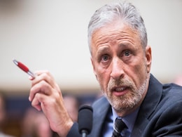 Jon Stewart Signs With Apple TV+ for New Current Affairs Series, Coming 2021 Jon Stewart Signs With Apple TV+ for New Current Affairs Series, Coming 2021