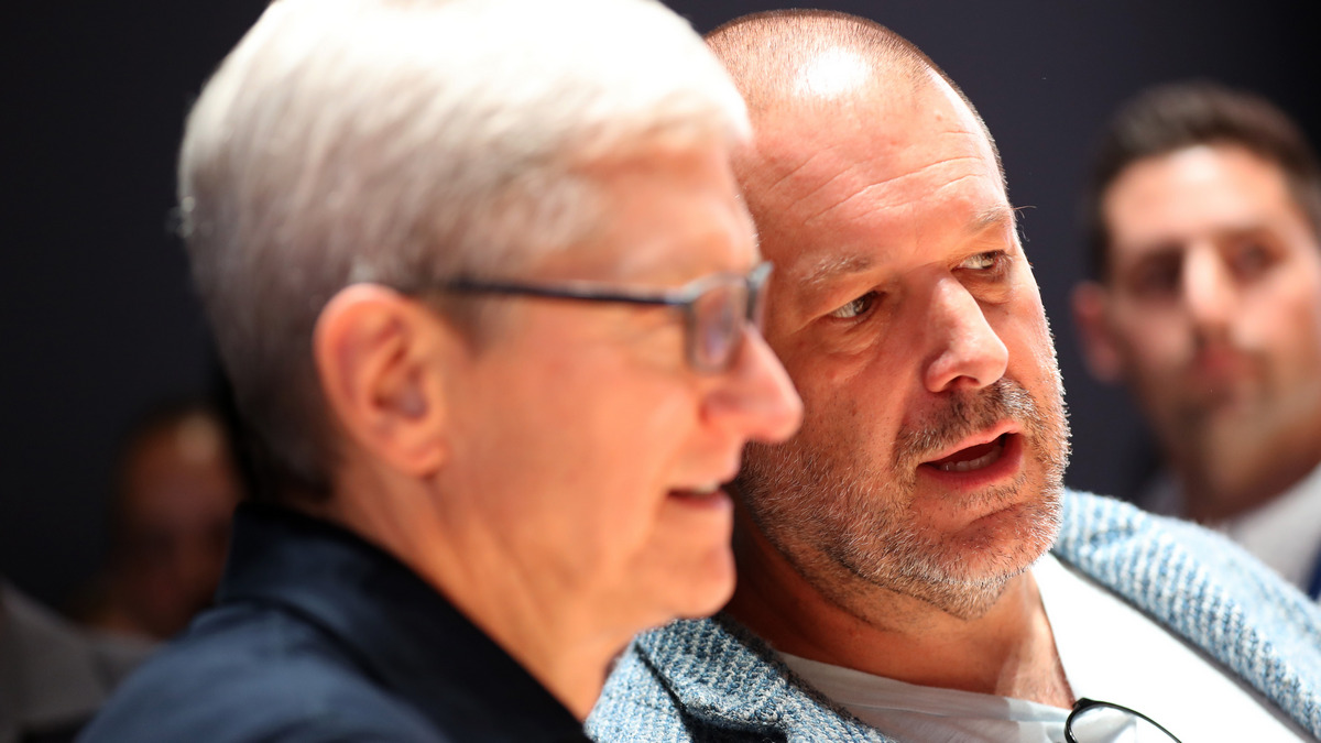Apple Design Guru Jonathan Ive Has Left the Company