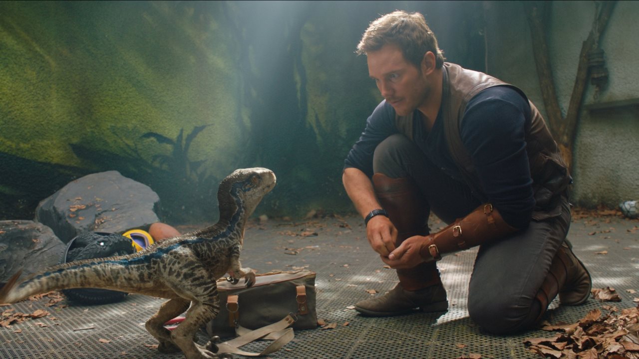 Jurassic World Fallen Kingdom Review: Goes Dark With Dinosaurs