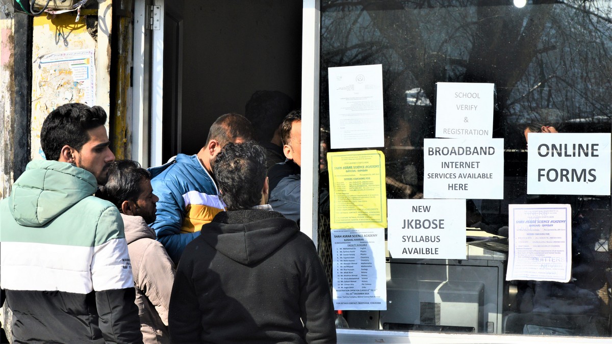 Social Media Ban Said to Have Lifted in Jammu and Kashmir: All You Need to Know