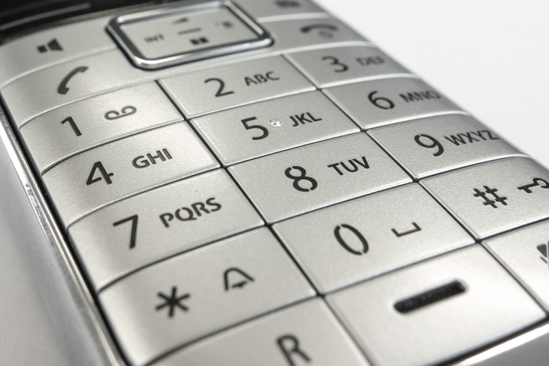 Import of Mobiles Without Panic Button Allowed Until February, Says DoT