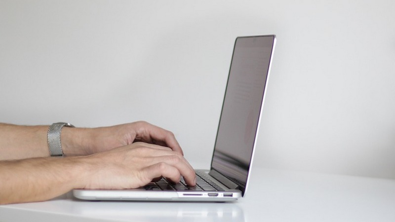 Global PC Market Grows for First Time in 6 Years: Gartner