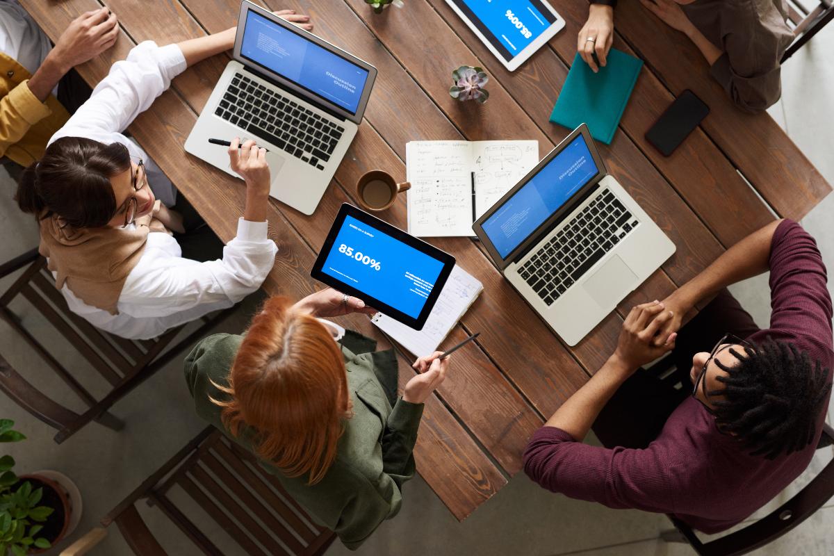 Smart Tech Is Not Making People Dumber, Study Suggests