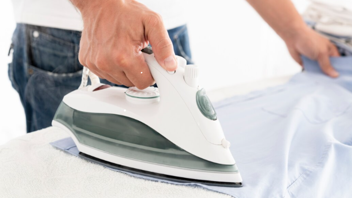 Which Steam Iron Is Best Under Rs. 6,000? Explore Top Brands