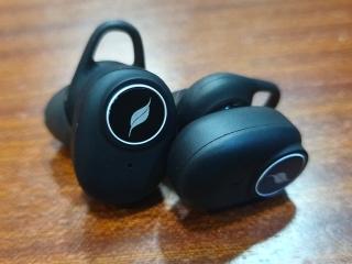 Leaf Pods Truly Wireless Earphones Review: The Rs. 3,999 Apple AirPods Alternative