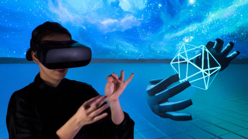 Leap Motion Brings Hand Tracking to Your Mobile VR Screen