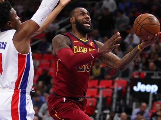 YouTube Red to Debut LeBron James-Produced Basketball Documentary &#039;Best Shot&#039;