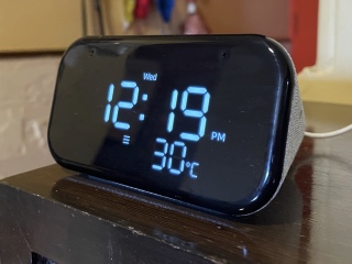Lenovo Smart Clock Essential Review: The Intelligent Clock You Always Wanted