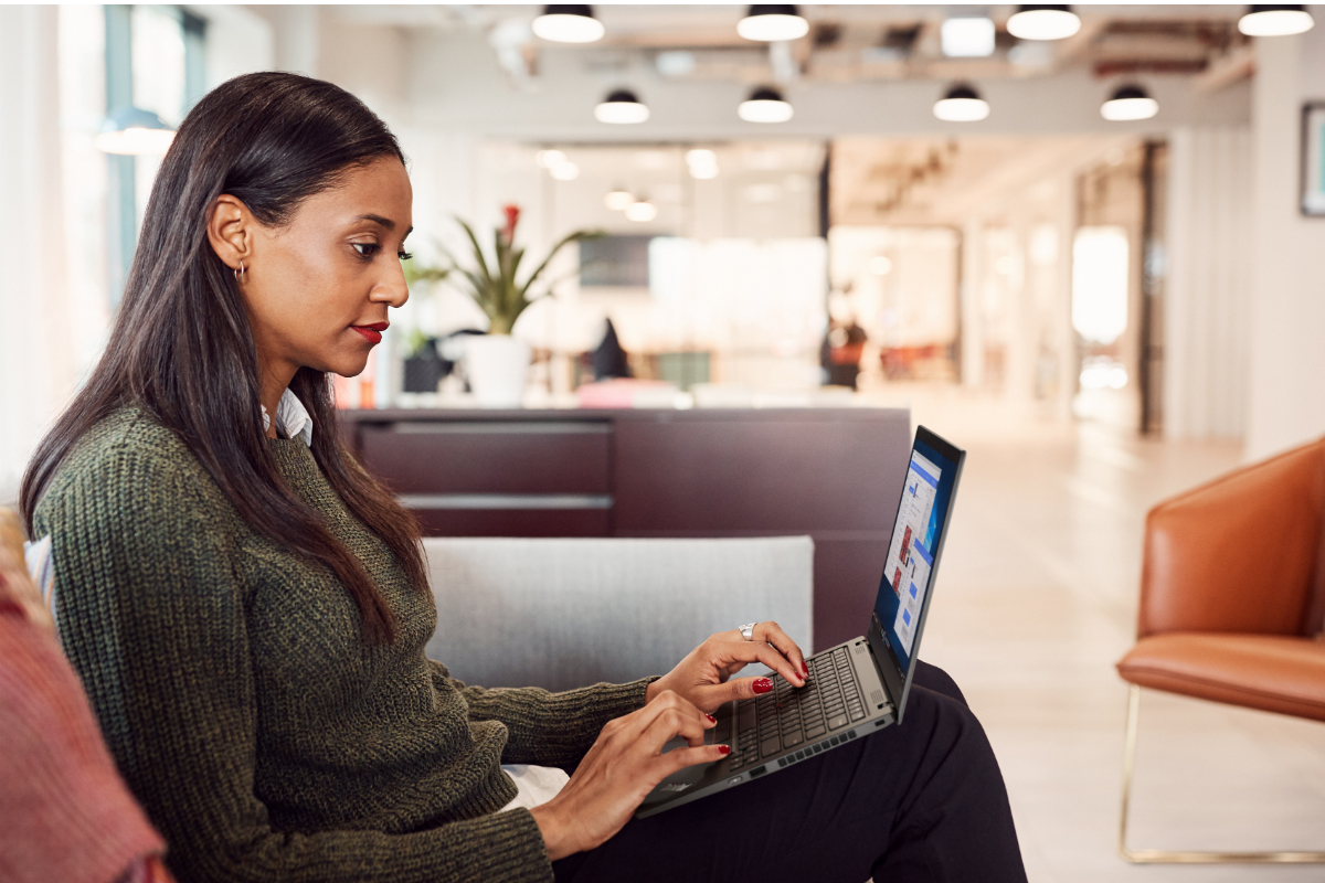 Lenovo ThinkPad X1 Carbon, X1 Yoga Refreshed With PrivacyGuard Feature to Block Screens From Prying Eyes