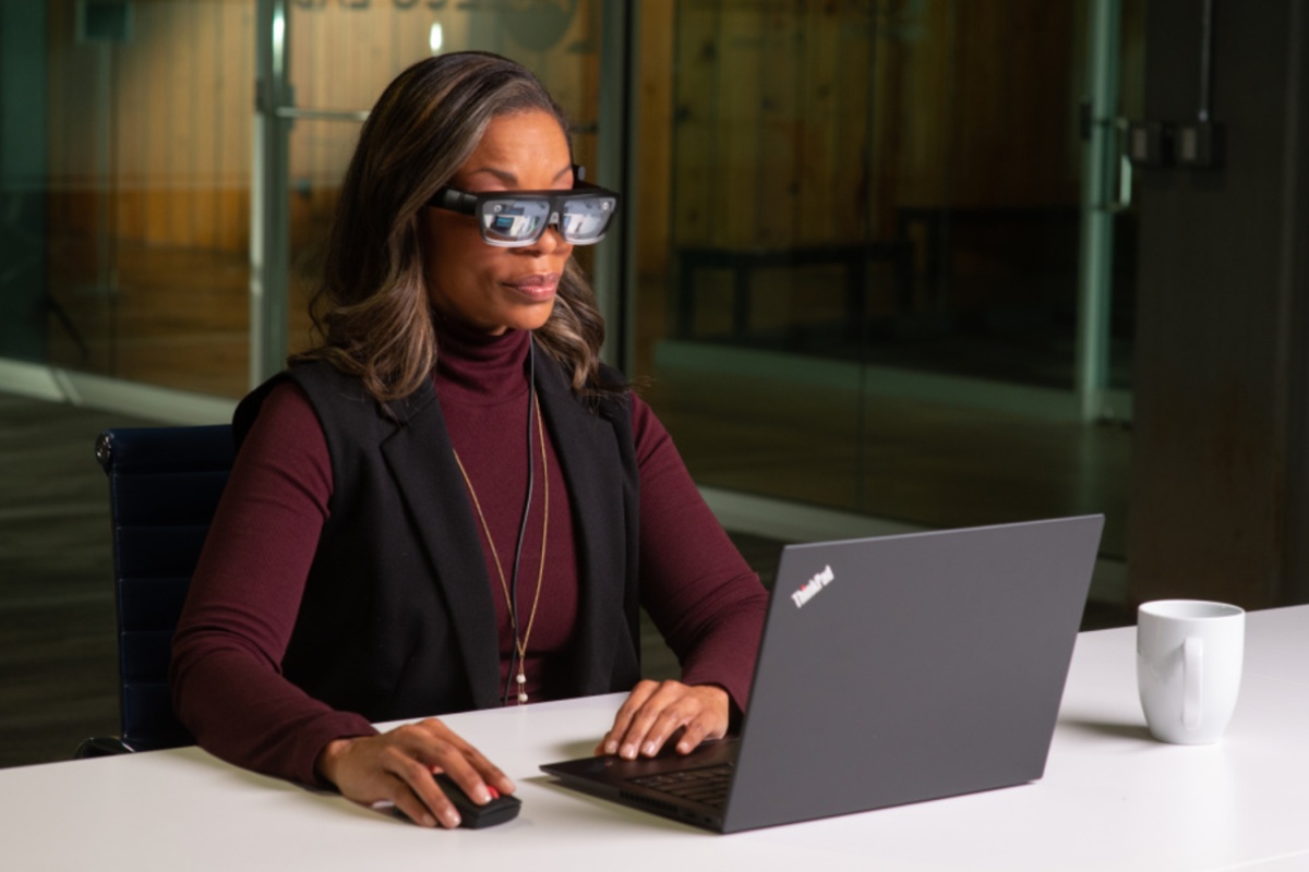 Lenovo Introduces ThinkReality A3 Smart Glasses That Can Show Up to 5 Virtual Displays