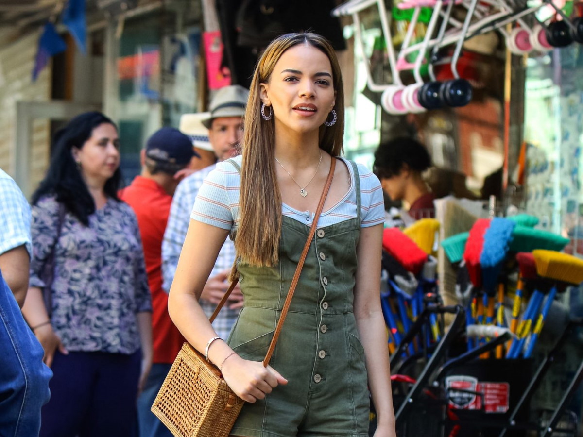 Batgirl Casts Leslie Grace in Lead for HBO Max DC Movie: Report