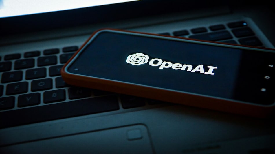 ChatGPT Go এখন 1 বছরের জন্য ফ্রি! OpenAI-এর ঘোষণায় ইন্টারনেট তোলপাড় ChatGPT Go এখন 1 বছরের জন্য ফ্রি! OpenAI-এর ঘোষণায় ইন্টারনেট তোলপাড়