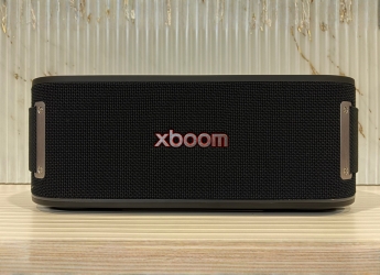 LG Xboom Bounce Review: Looks Like a Sci-Fi Prop, Sounds Surprisingly Good