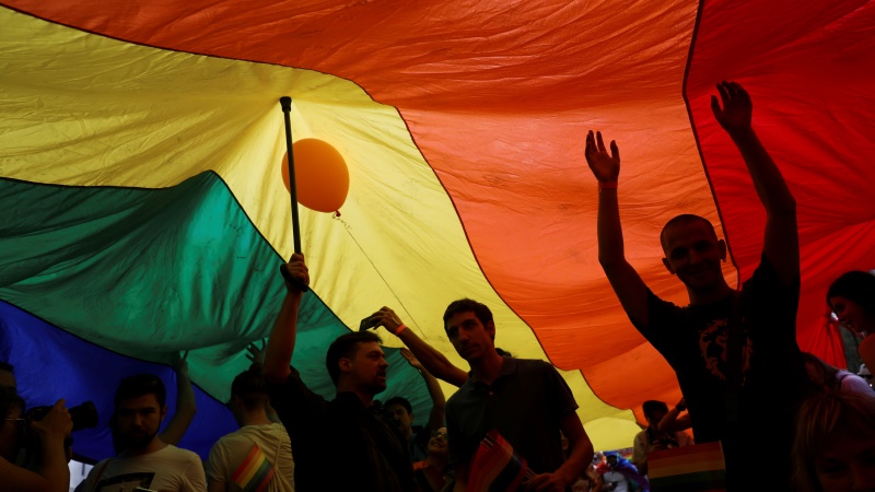 Apple, Google Among Firms Urging US Supreme Court to Weigh Gay Workers Rights