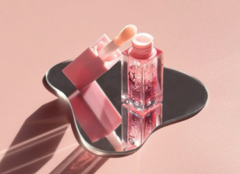 pH-Measuring Lip Oils: Why Colour-Changing Lip Treatments Are Replacing Traditional Heavy Glosses