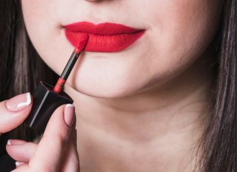 Stay Flawless: Best Transfer-Proof Lipsticks for 12-Hour Daily Wear
