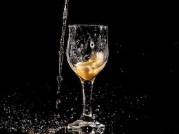 How to Order Alcohol Delivery Online in Delhi Through Apps, Online Portals How to Order Alcohol Delivery Online in Delhi Through Apps, Online Portals