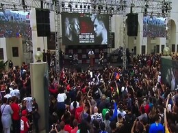 YouTube Bout Earns Millions as Boxing Keeps Distance YouTube Bout Earns Millions as Boxing Keeps Distance