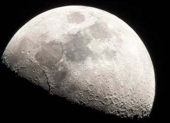 Scientists Just Solved the Mystery of the Moon's Lopsided Dust Halo