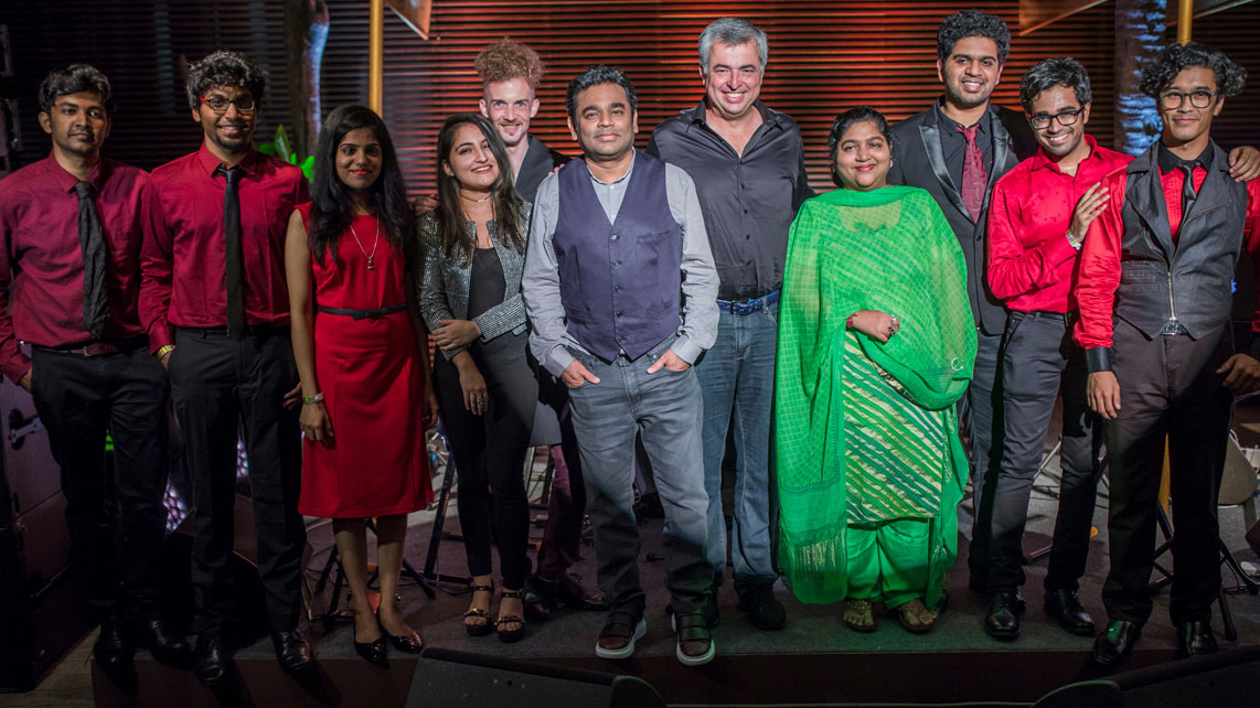 Apple and A.R. Rahman Tie Up for Mac Labs in Chennai, Mumbai