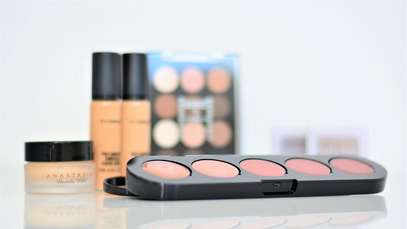 How to Build a Pro Makeup Kit for Under ₹5,000? Find Top Essentials on Myntra How to Build a Pro Makeup Kit for Under ₹5,000? Find Top Essentials on Myntra