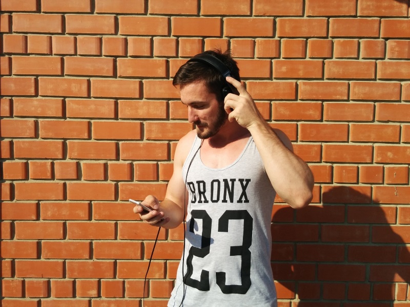 As Music Streaming Booms, Songs Are Getting Faster and Shorter
