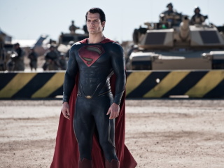 Man of Steel 2, with Henry Cavill as Superman, Is in Play at Warner Bros.: Report