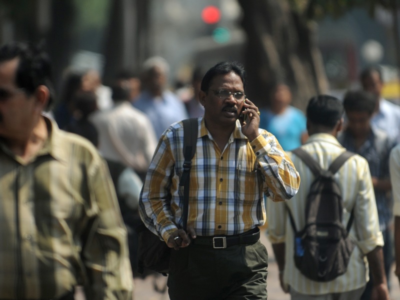 Indian Telecom Subscriber Base Dips to 120 Crores in October: TRAI