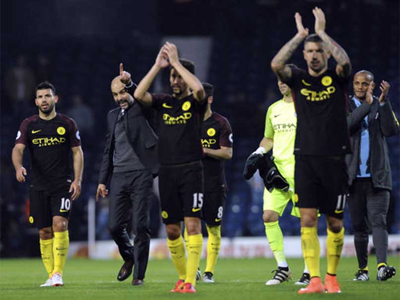 Manchester City, Arsenal Forge Ahead, Tom Heaton Thwarts Manchester United