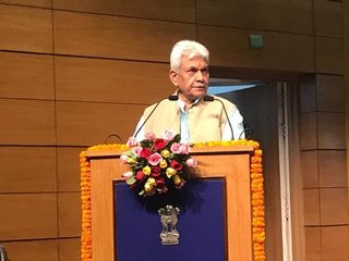 India Post Launches E-Commerce Portal Hosting Products From Rural Artisans, PSUs