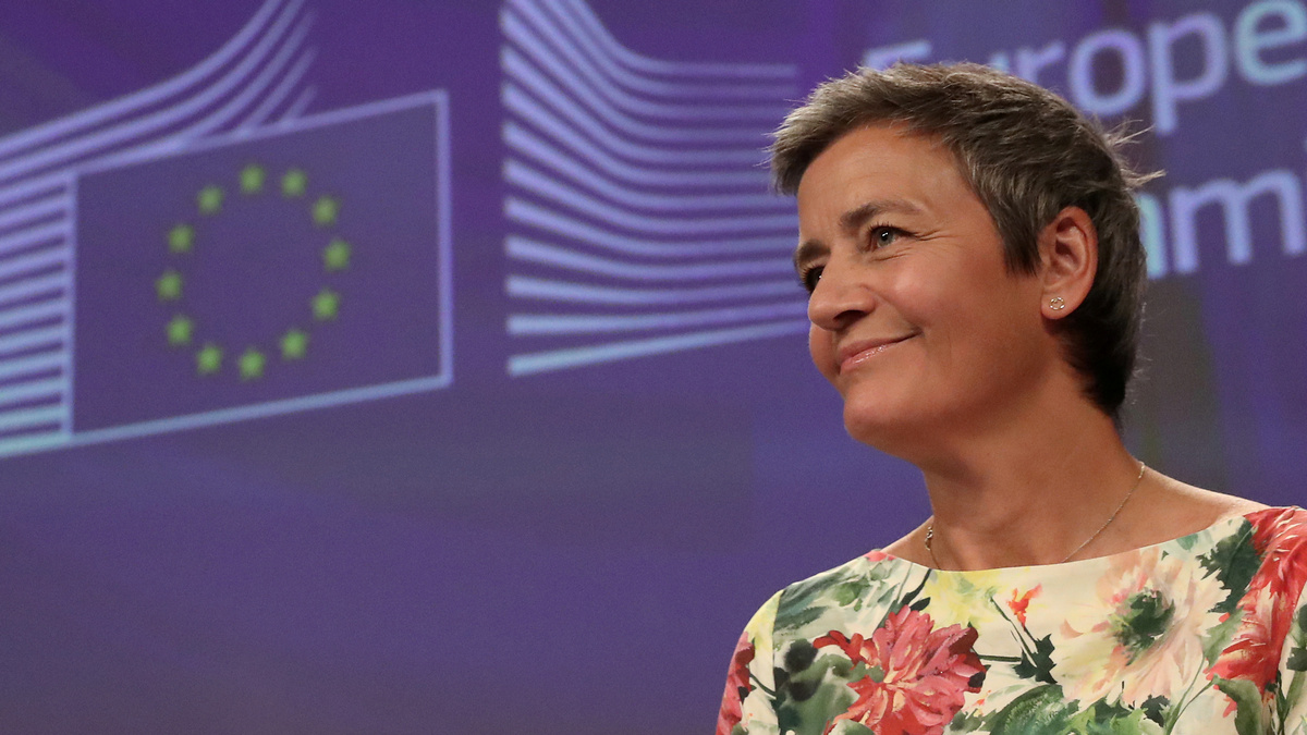 EU's Vestager Backs Twitter for Banning Political Ads, Berates Facebook