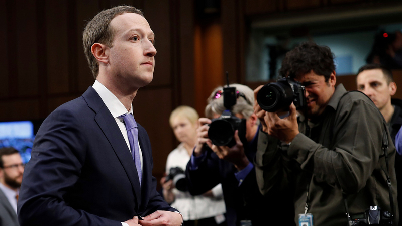 Facebook CEO Zuckerberg, EU Official Discuss Privacy Protection