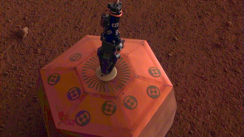 NASA's InSight Lander Sets Quake Monitor on Mars' Red Surface