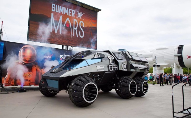 NASA Unveils 'Out of This World' Mars Rover