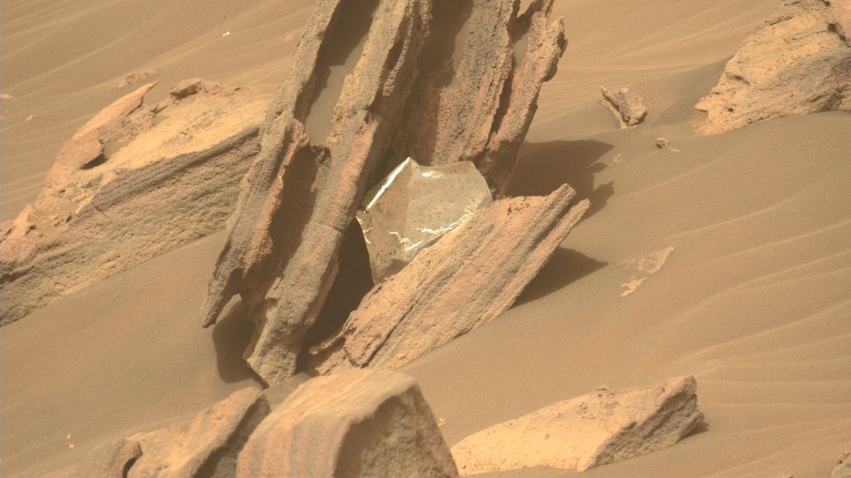 NASA’s Perseverance Discovers Mysterious “Piece Of Thermal Blanket” On Mars