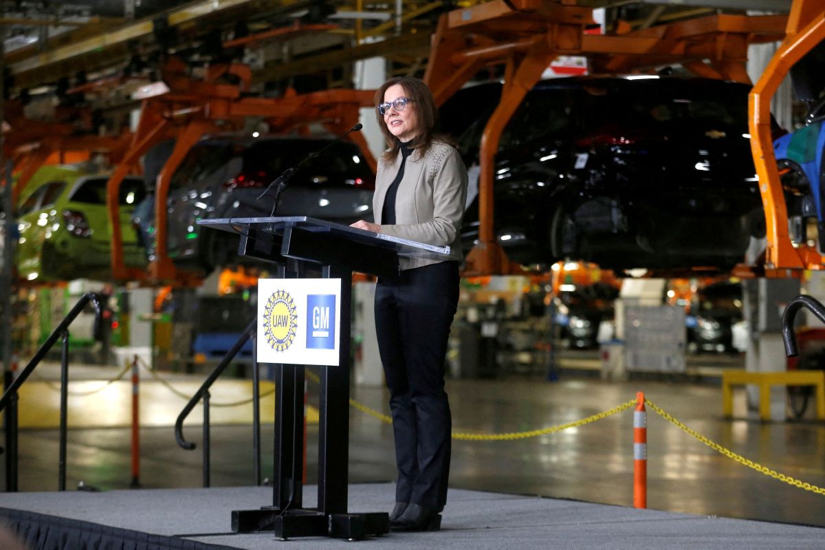 GM CEO Mary Barra Predicts to Sell More EVs Than Tesla in the US by End of This Decade