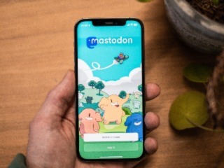 Twitter Alternative Mastodon Sees Surge in Activity After Elon Musk Imposes Tweet Read Limits