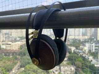 Meze 99 Classics Wired Headphones Review: A Beautiful Thing