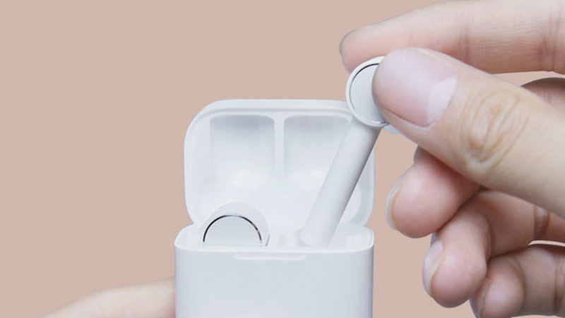 Xiaomi 'Mi AirDots Pro Earbuds' AirPods Clones, 'Xiao Ai' Smart Speaker Launched