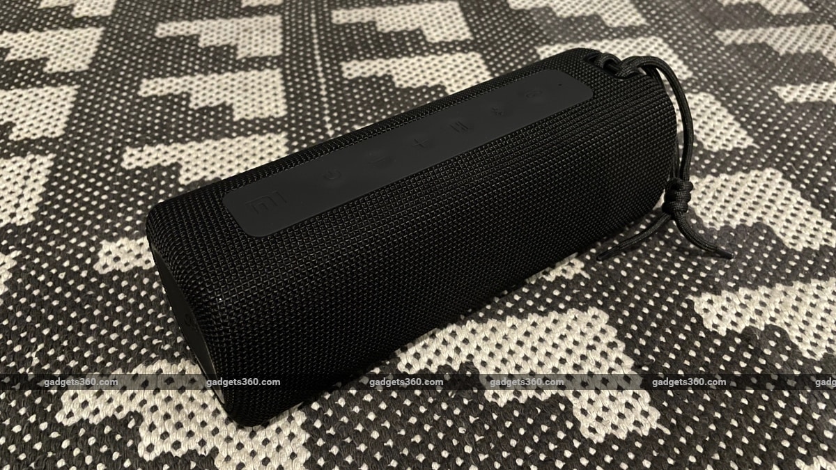 Mi portable bluetooth discount speaker