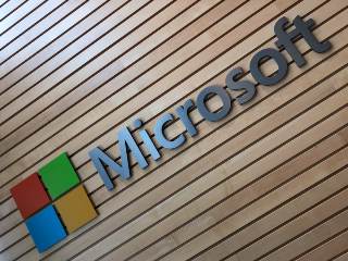 Microsoft Is Reportedly Discontinuing Support for Office Apps on Chromebook From September 18